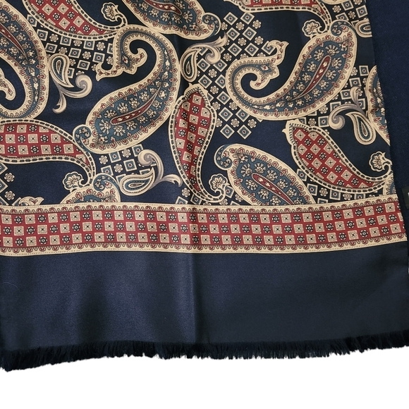 GEOFFREY BEENE deep red navy blue paisley 100% silk smokers scarf Dark Academia - Picture 2 of 8